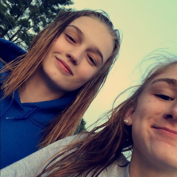 Meet your Posher, Christina - Picture 1 of 1